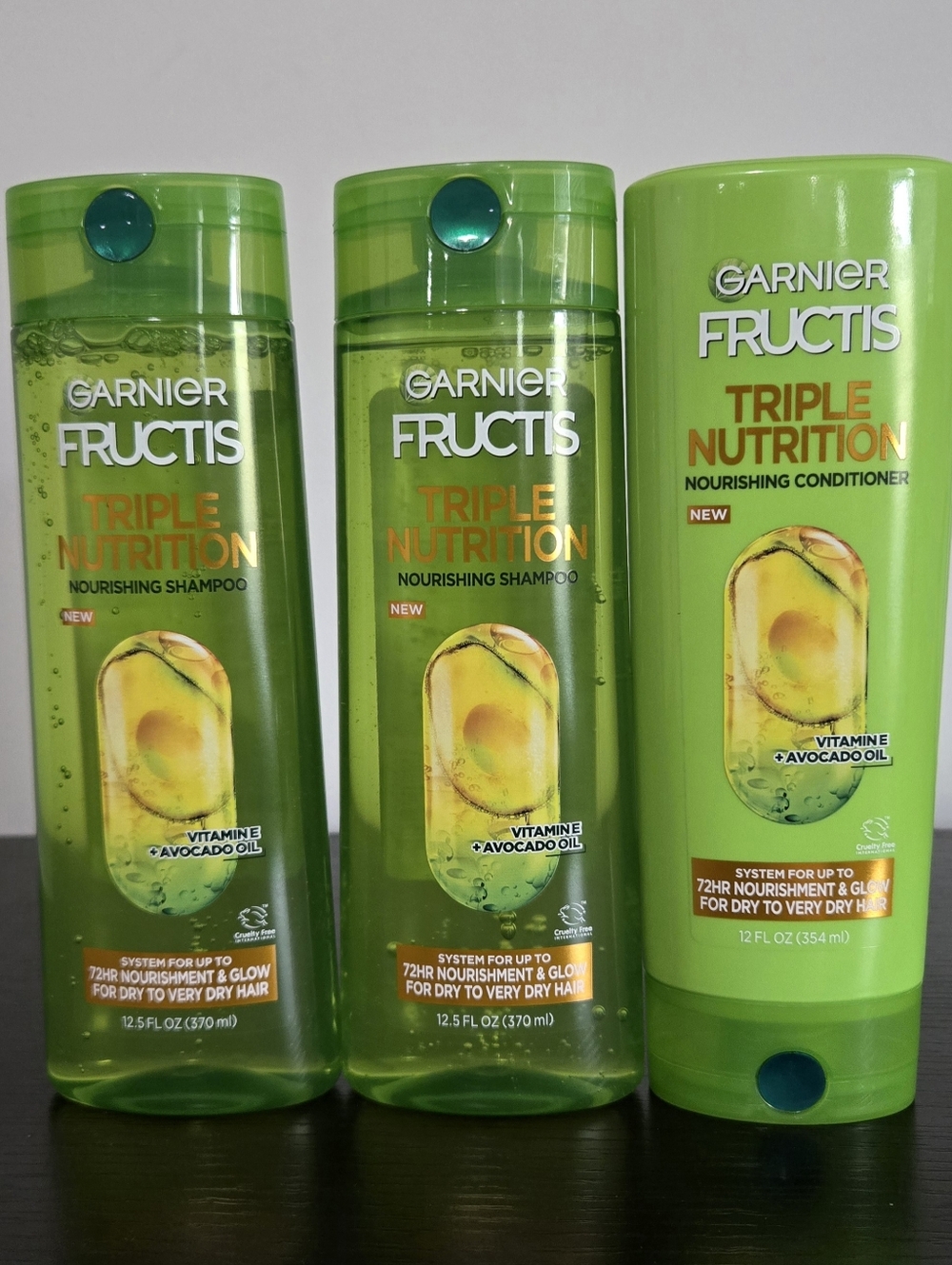 New Garnier Fructis Triple Nutrition Shampoo & Conditioner Set (3 Items)